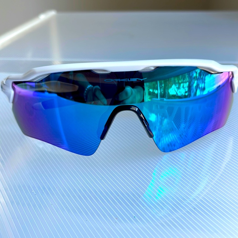AUTHENTIC OAKLEY RADAR EV Sunglasses WITH PRIZM LENSES UNISEX